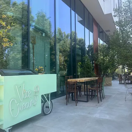 Aziul By The Apartmán Constanţa